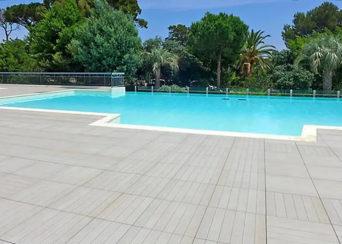 Residence Standing - T2 Terrace With Pool